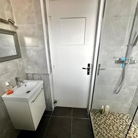 아파트 Margaux - 2-4 Pers Au Calme A Deux Pas De La De