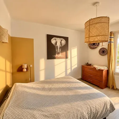 Calme - à Deux Pas De La - 2 à 4 Pers Appartement *